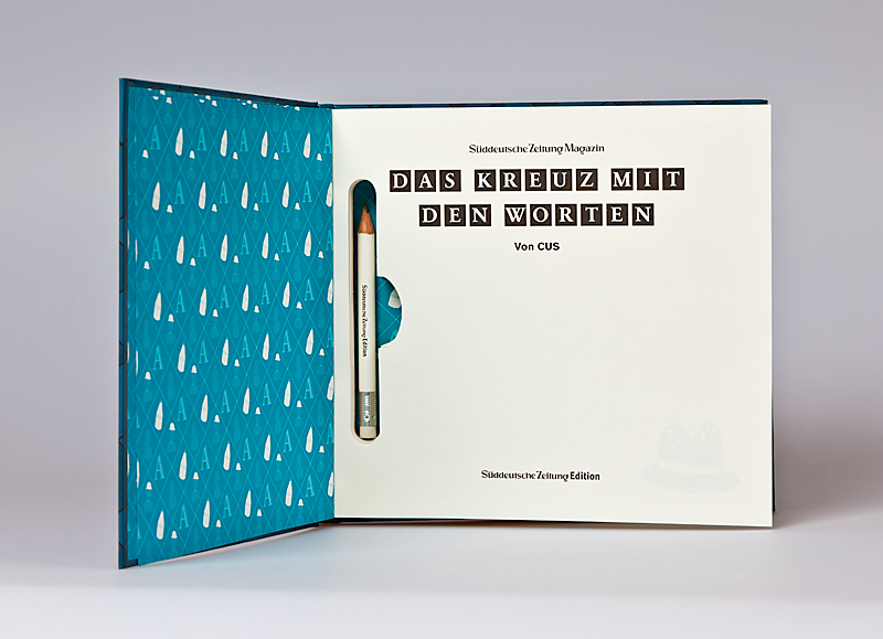Buch mit integriertem Bleistift